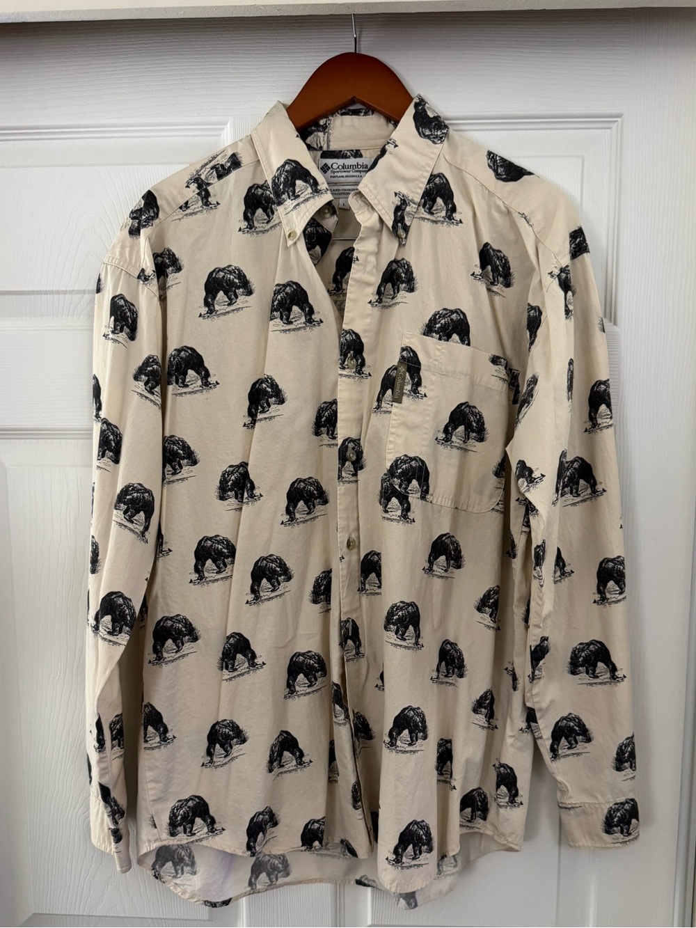 Columbia Men’s Beige Shirt with Black Bear Print
